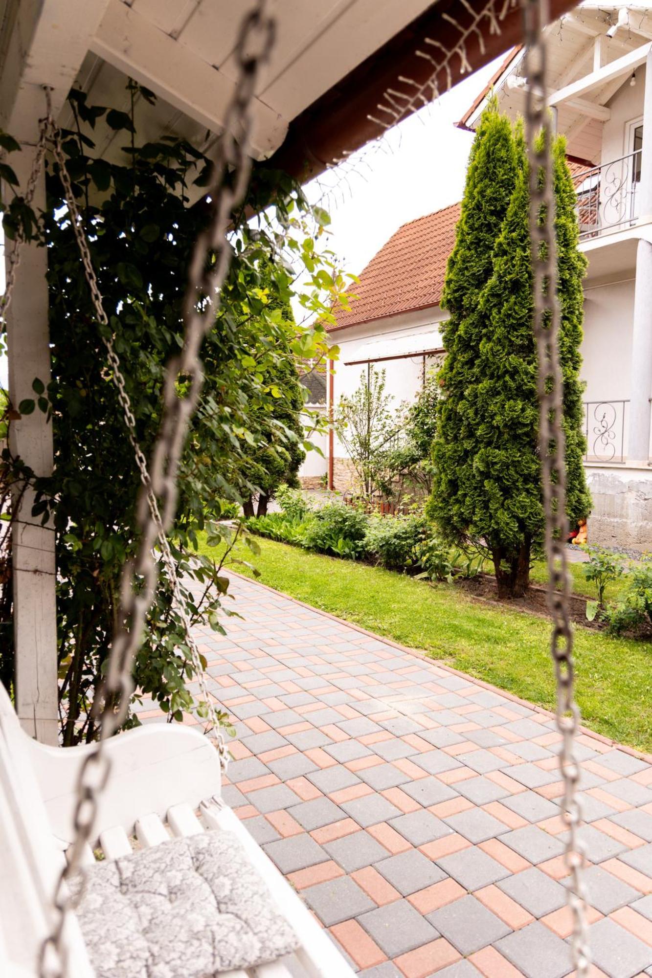 Green Garden Avrig Exterior foto