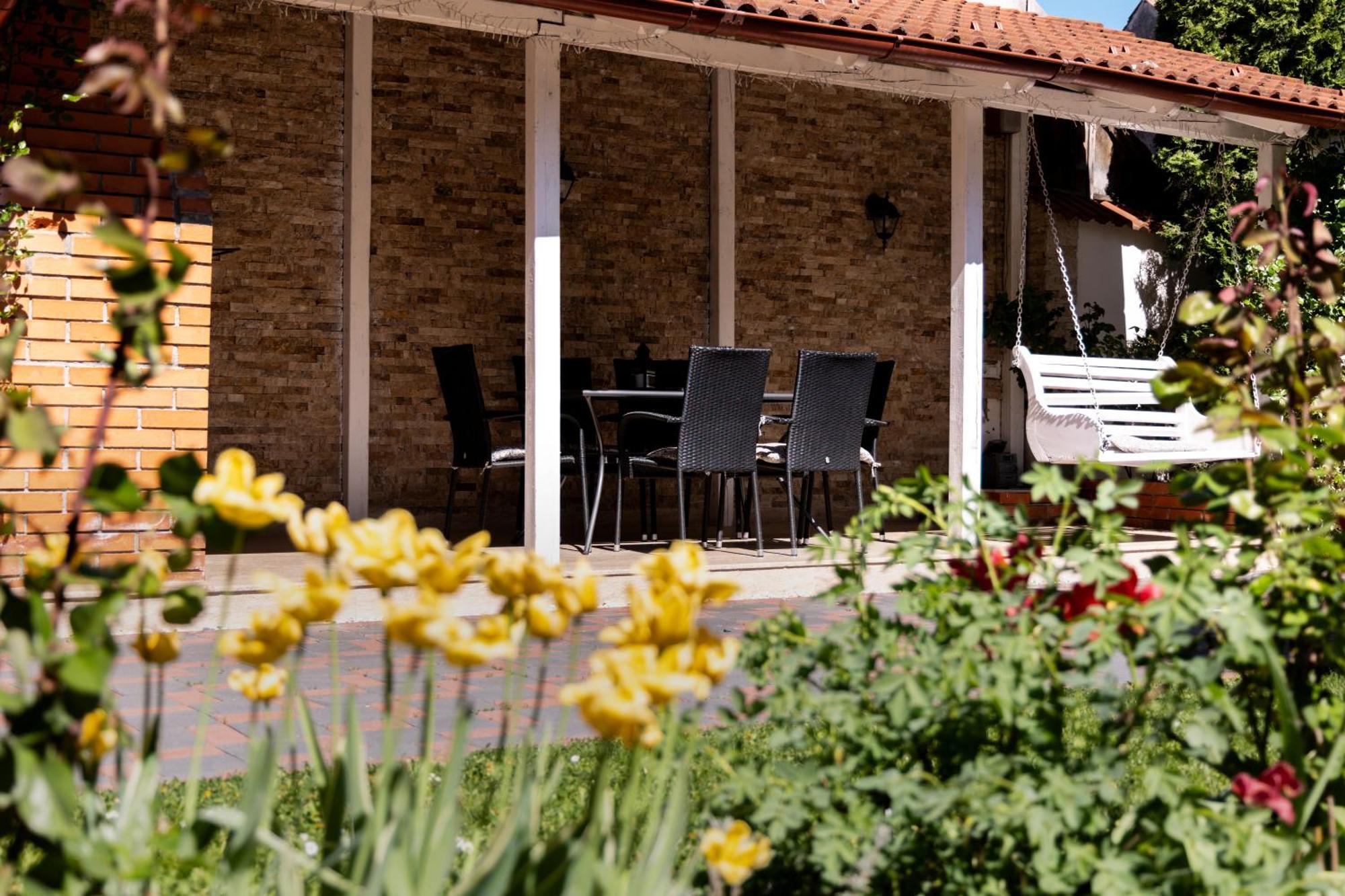 Green Garden Avrig Exterior foto